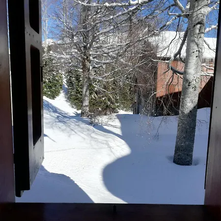 Dello Yeti, Le Regine, Apartment *