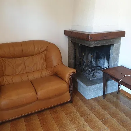 Dello Yeti, Le Regine, Apartment *