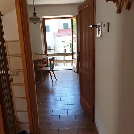 Dello Yeti, Le Regine, Apartment Abetone